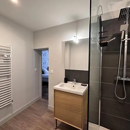 Appartement De Charme 30m², Centre Historique De Moulins, 2 Lits Jumelables, équipé, Proche Commodités - Fr-1-489-472 Moulins (Allier)